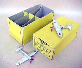 chasseur tempest hawker dinky toys